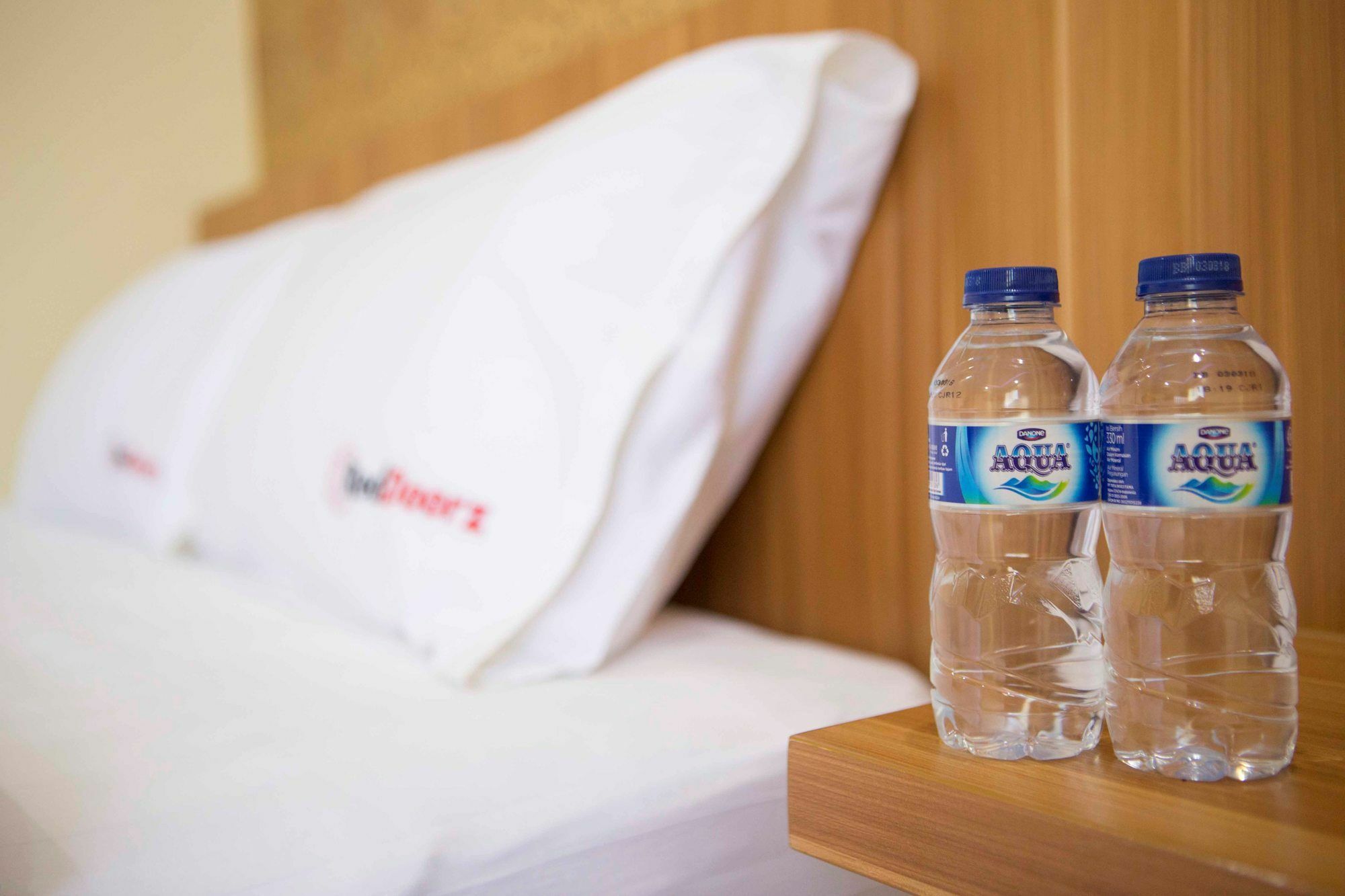 Reddoorz Plus Near Riau Street Бандунг Екстериор снимка