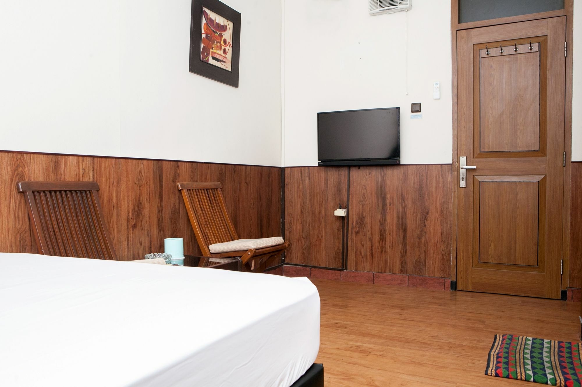 Reddoorz Plus Near Riau Street Бандунг Екстериор снимка
